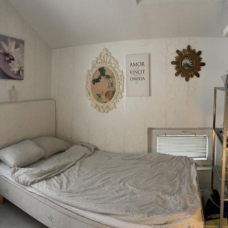 Ferienwohnung Pieni Huone 1 Km Jokirannasta Turku Exterior foto